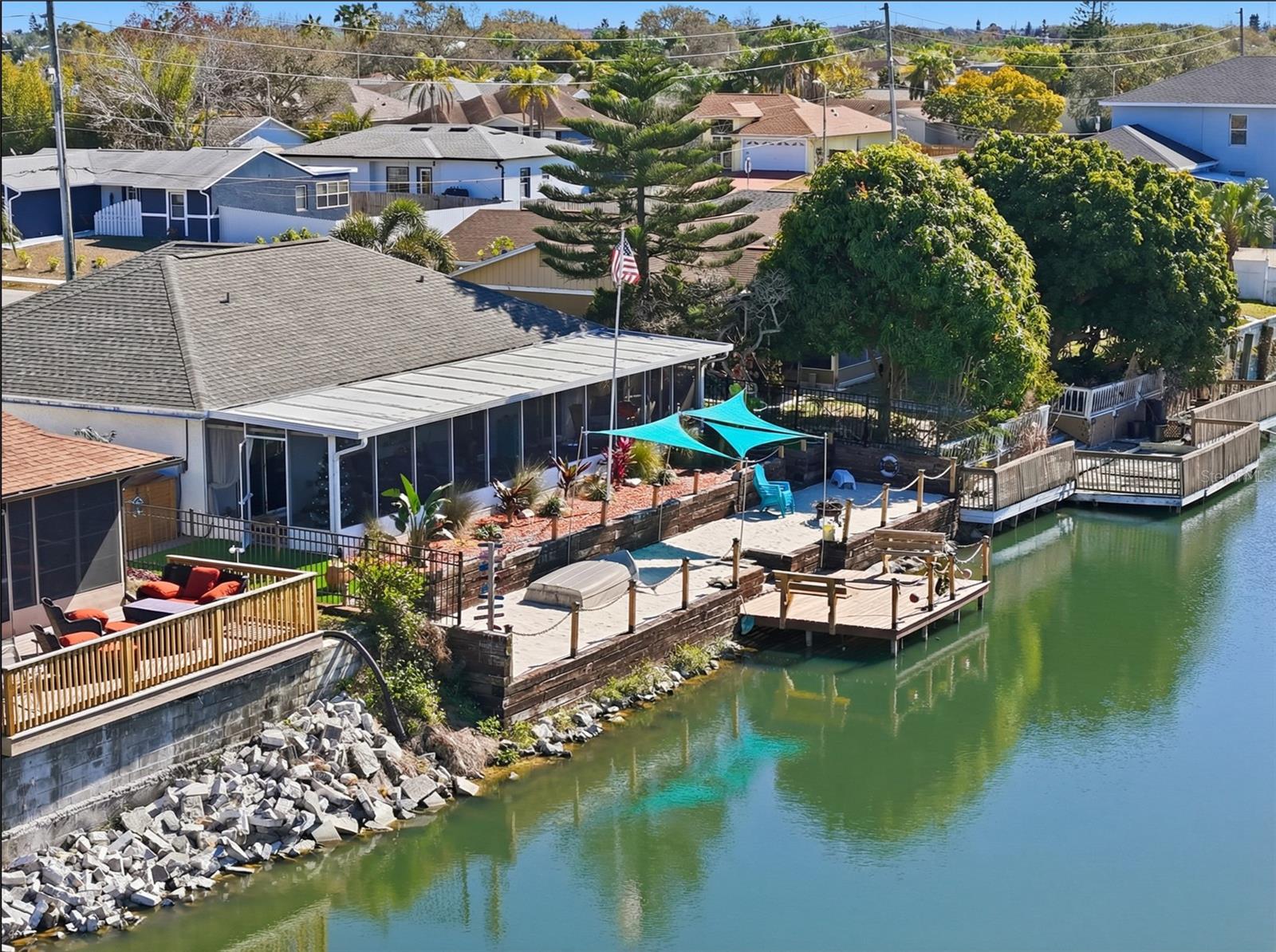 ALOHA GARDENS - Residential