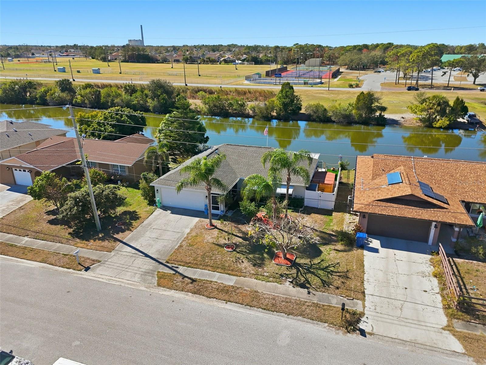 ALOHA GARDENS - Residential