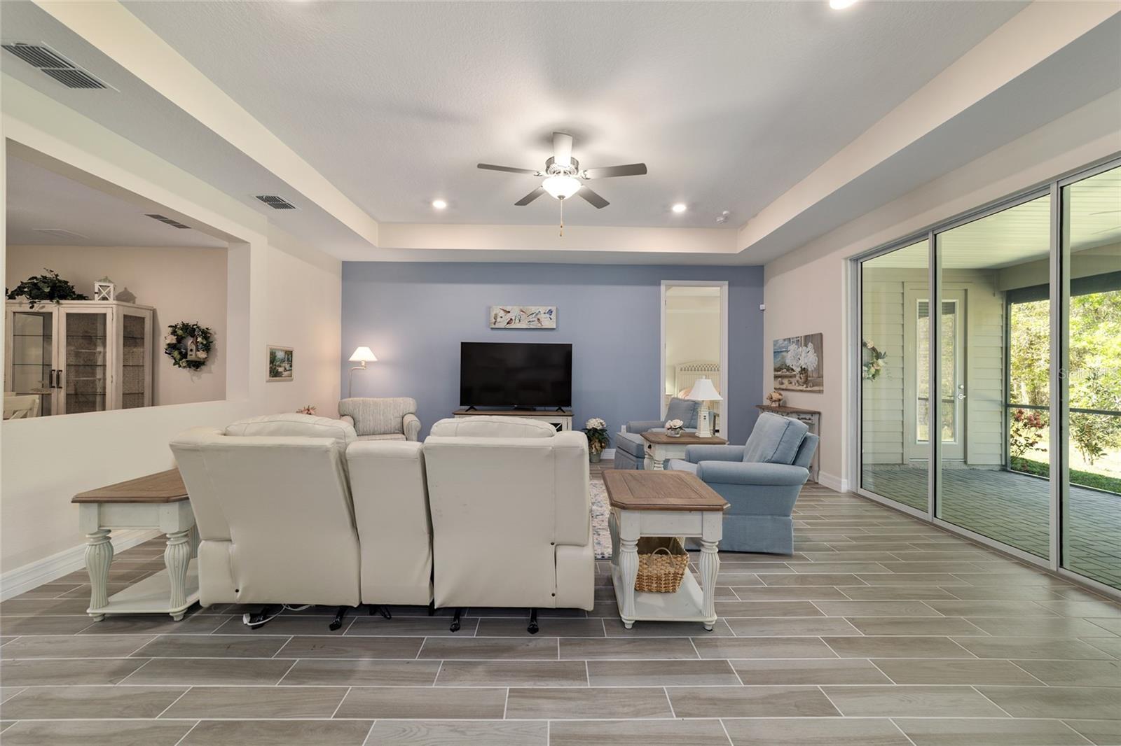 BELLECHASE OAK HAMMOCK - Residential