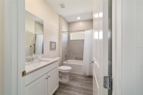 Tiny photo for 1129 SE 42nd Road, Ocala, FL 34480 (MLS # OM715164)