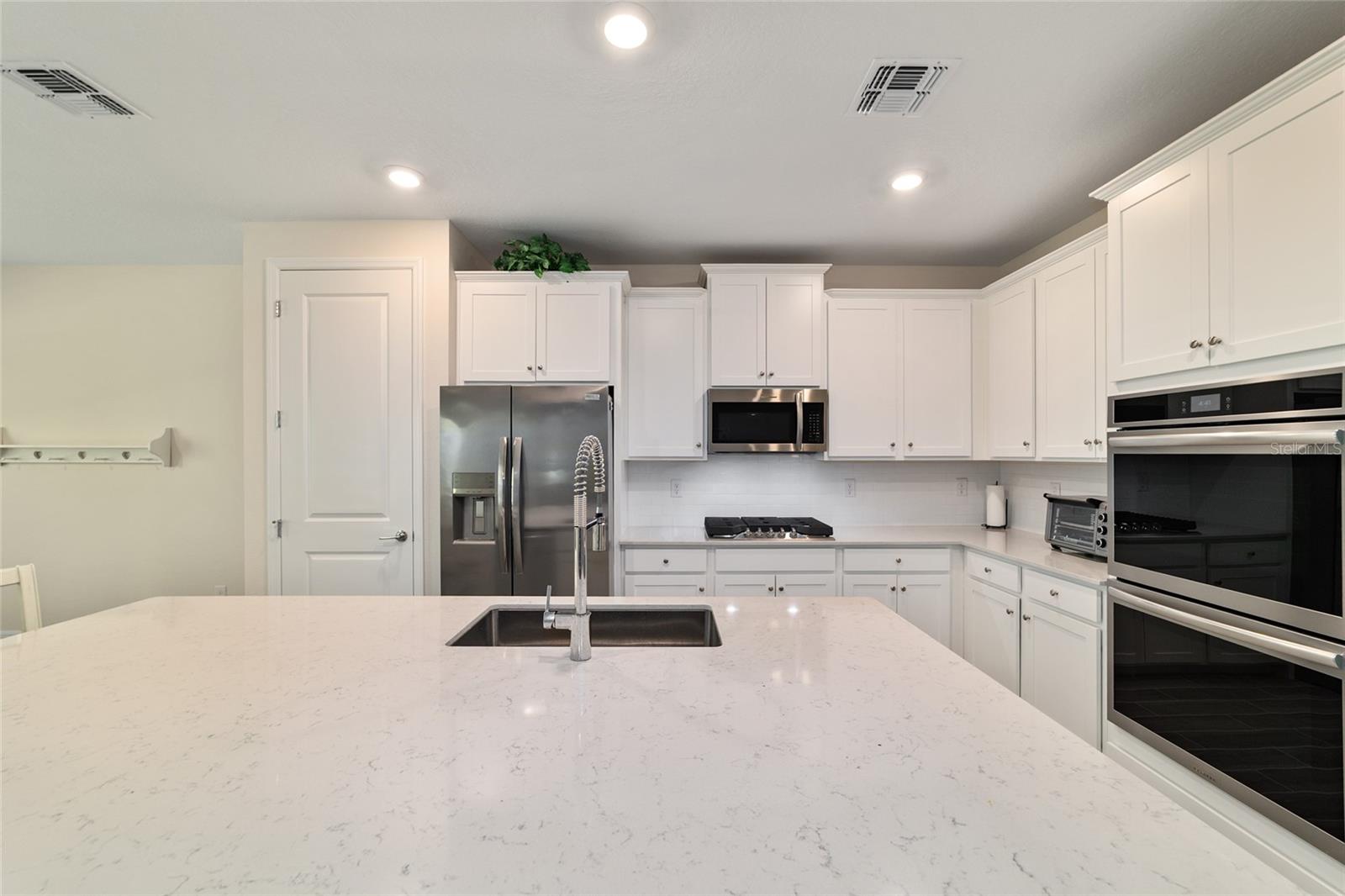 BELLECHASE OAK HAMMOCK - Residential