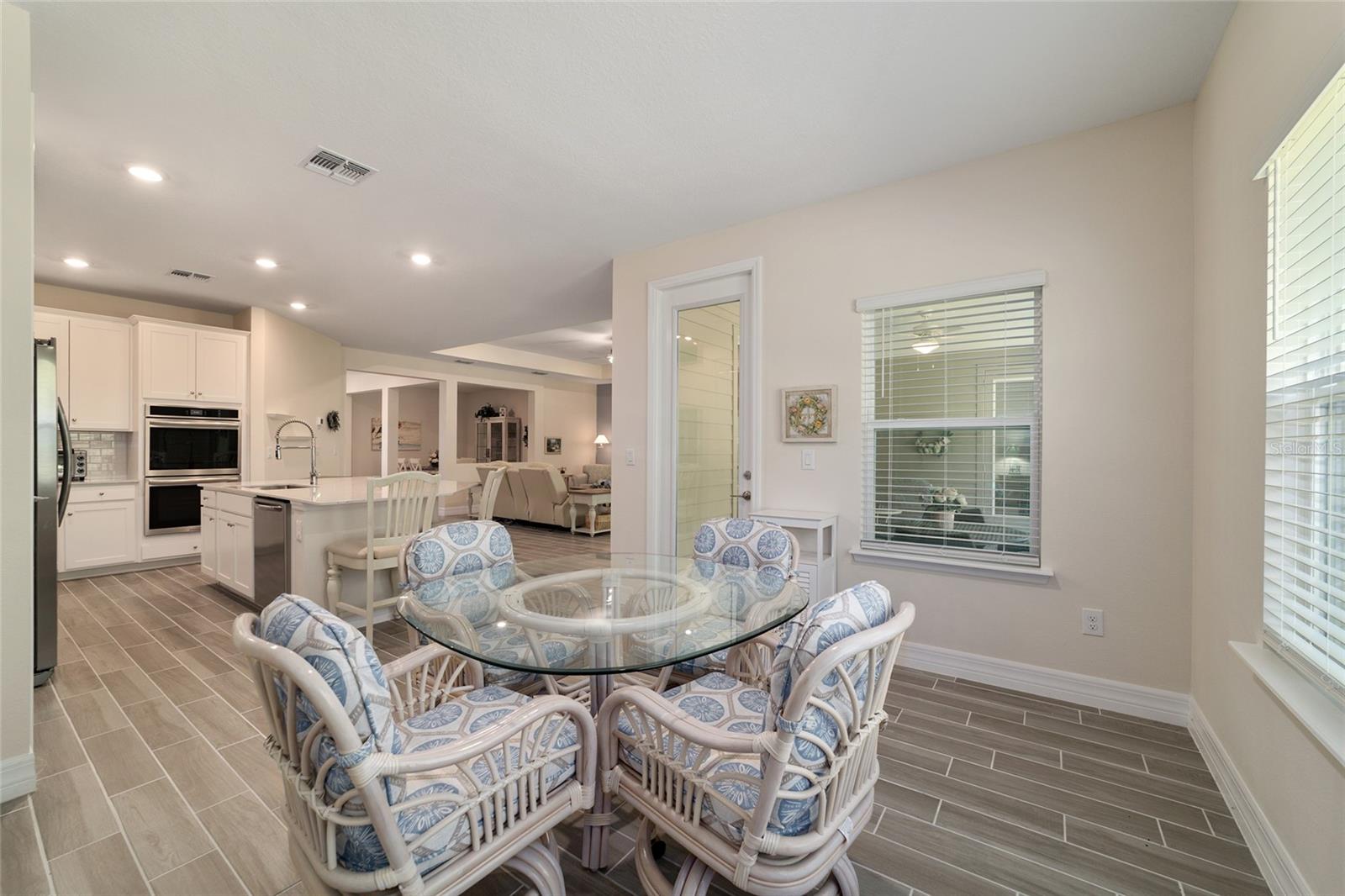 BELLECHASE OAK HAMMOCK - Residential