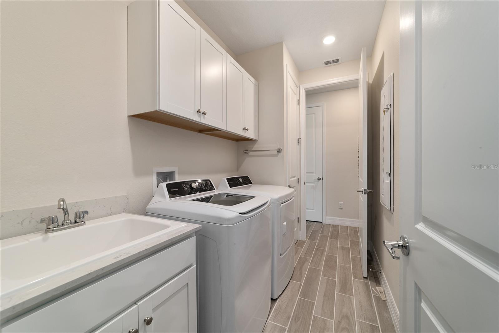 BELLECHASE OAK HAMMOCK - Residential