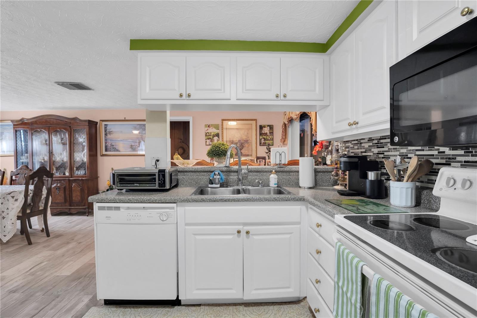 3337 DARLINGTON ROAD
