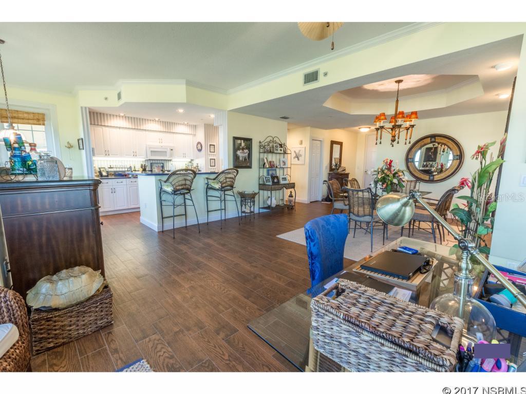 Harbour House At Harbour Village - Residential