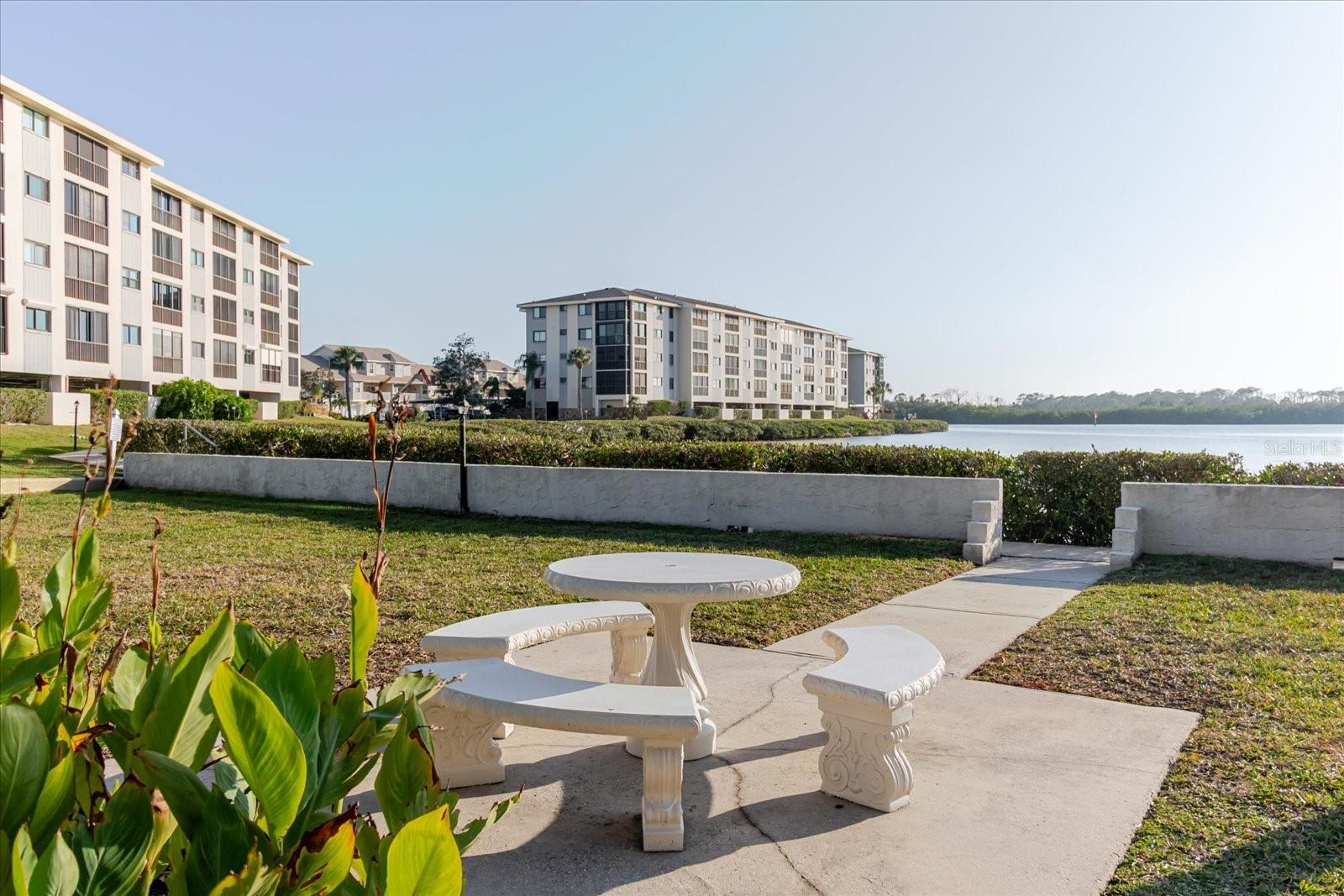 SAND PEBBLE POINTE CONDO 01 AMD 02 - Residential