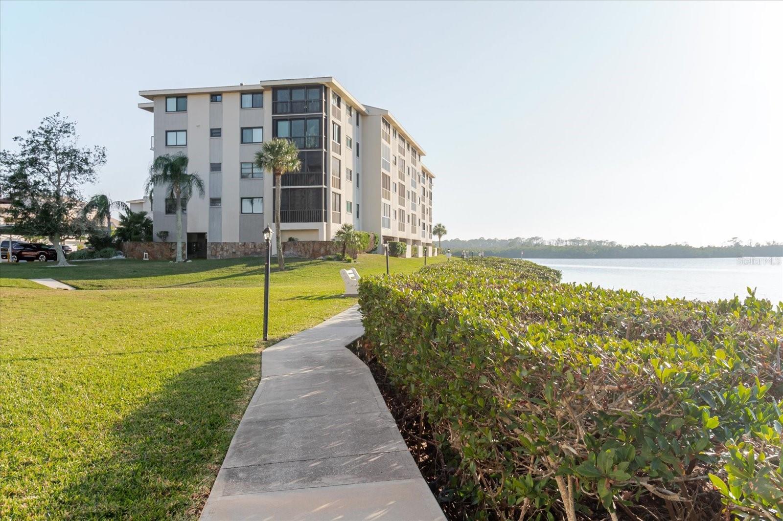 SAND PEBBLE POINTE CONDO 01 AMD 02 - Residential