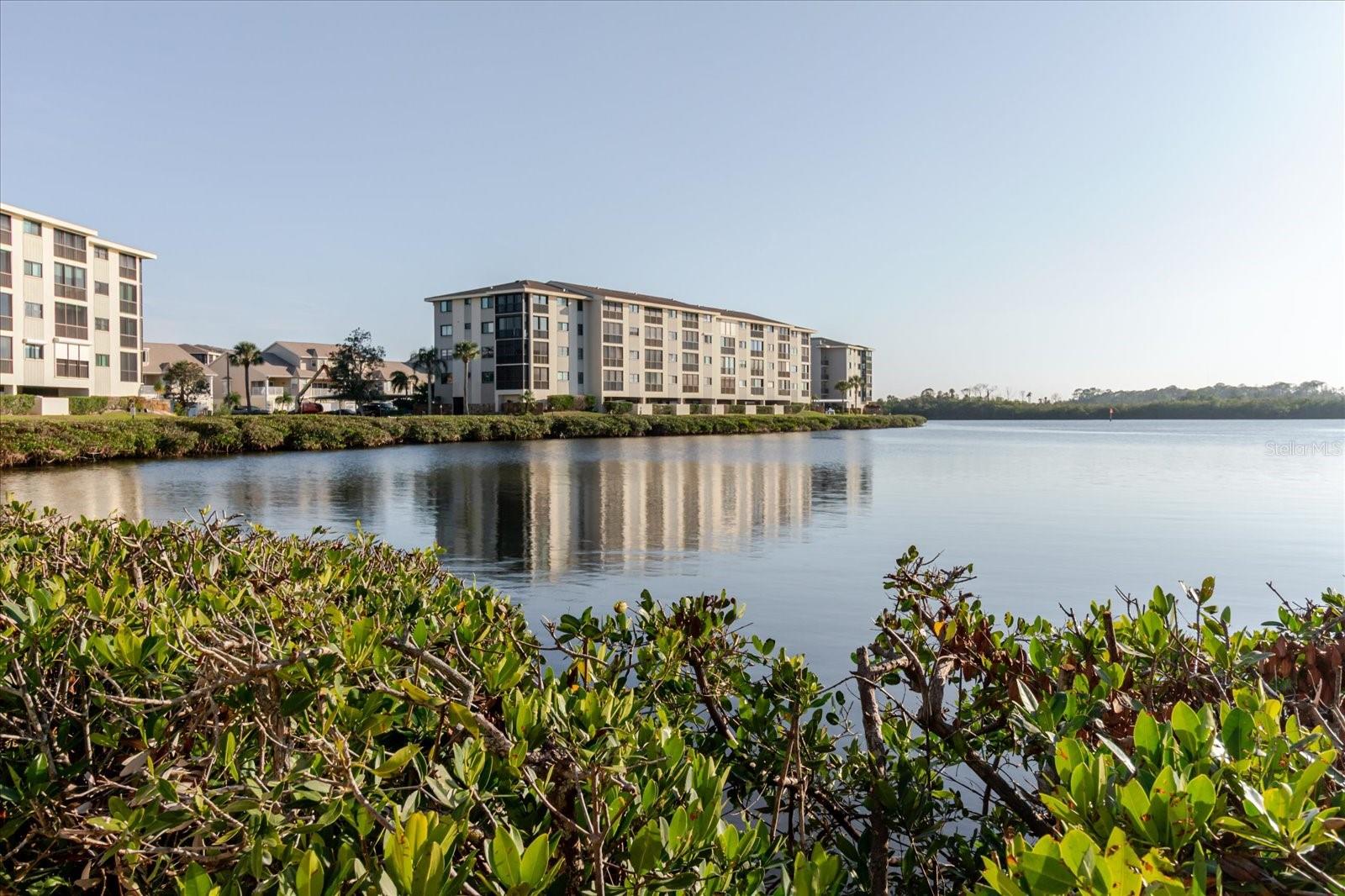 SAND PEBBLE POINTE CONDO 01 AMD 02 - Residential