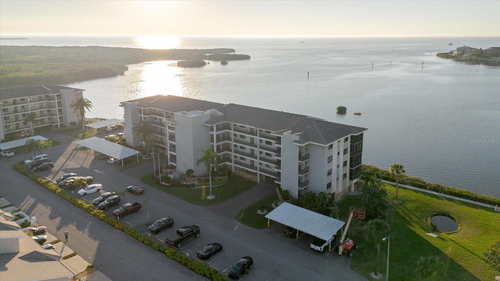 SAND PEBBLE POINTE CONDO 01 AMD 02 - Residential