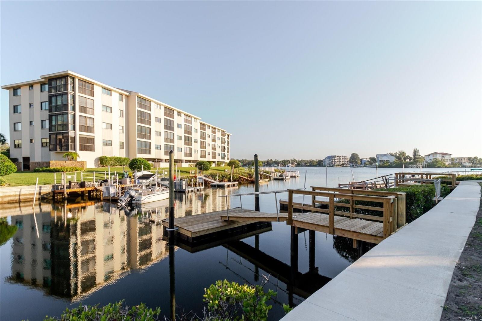 SAND PEBBLE POINTE CONDO 01 AMD 02 - Residential