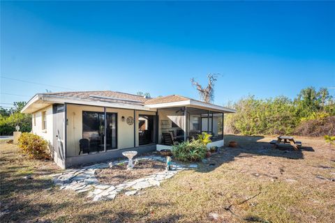 A home in PORT CHARLOTTE