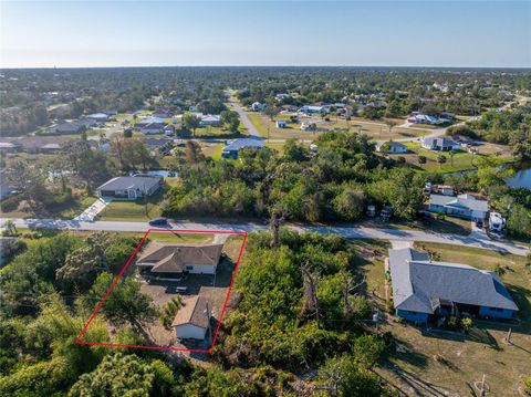 A home in PORT CHARLOTTE