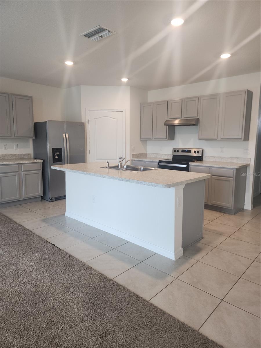 CYPRESS PARK ESTATES - Residential Lease