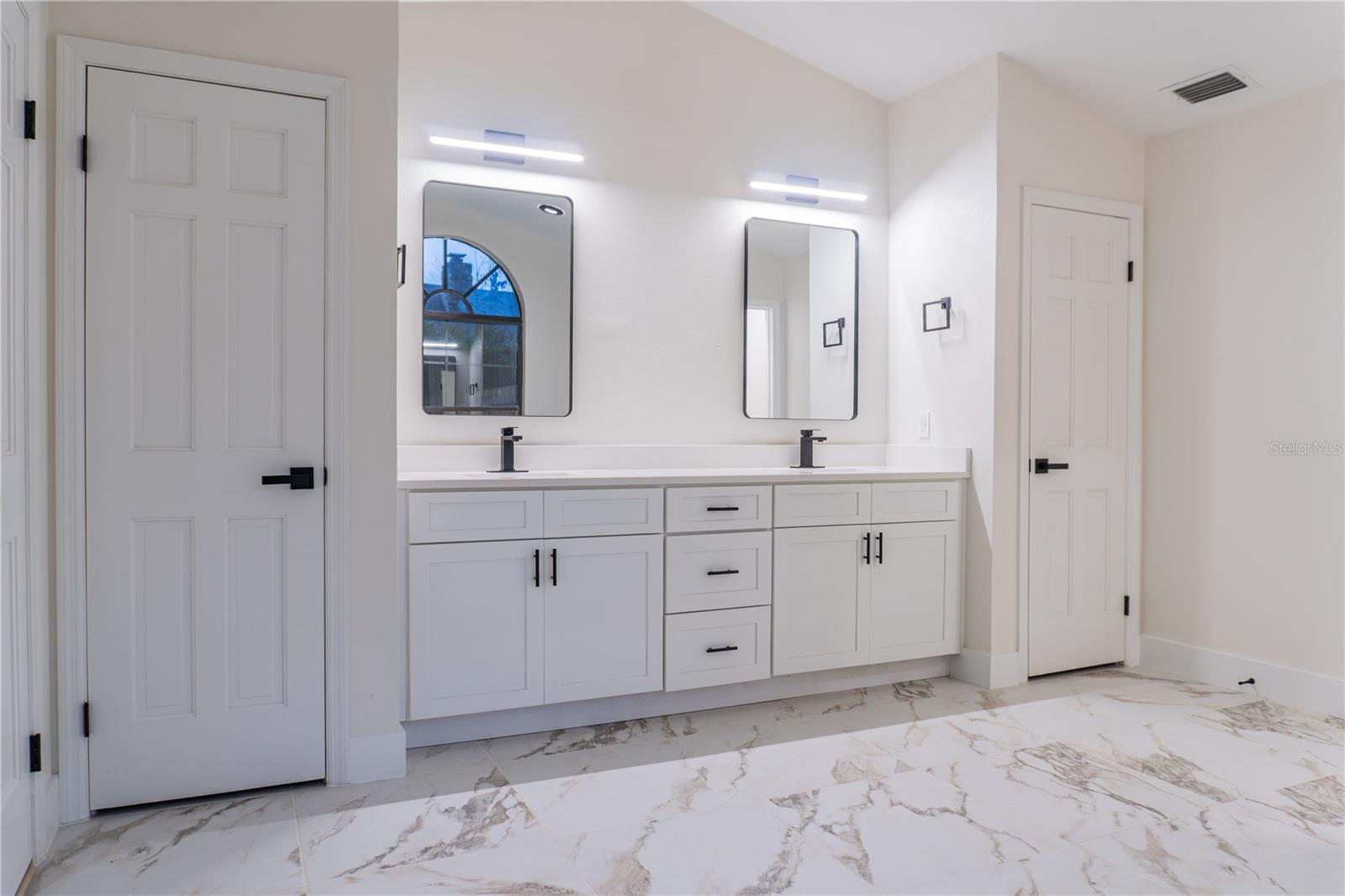 ORONOQUE - Residential