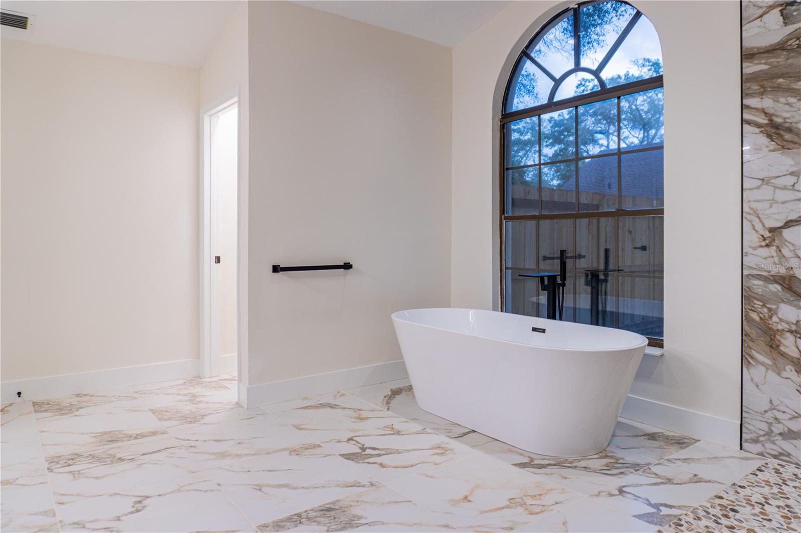 ORONOQUE - Residential