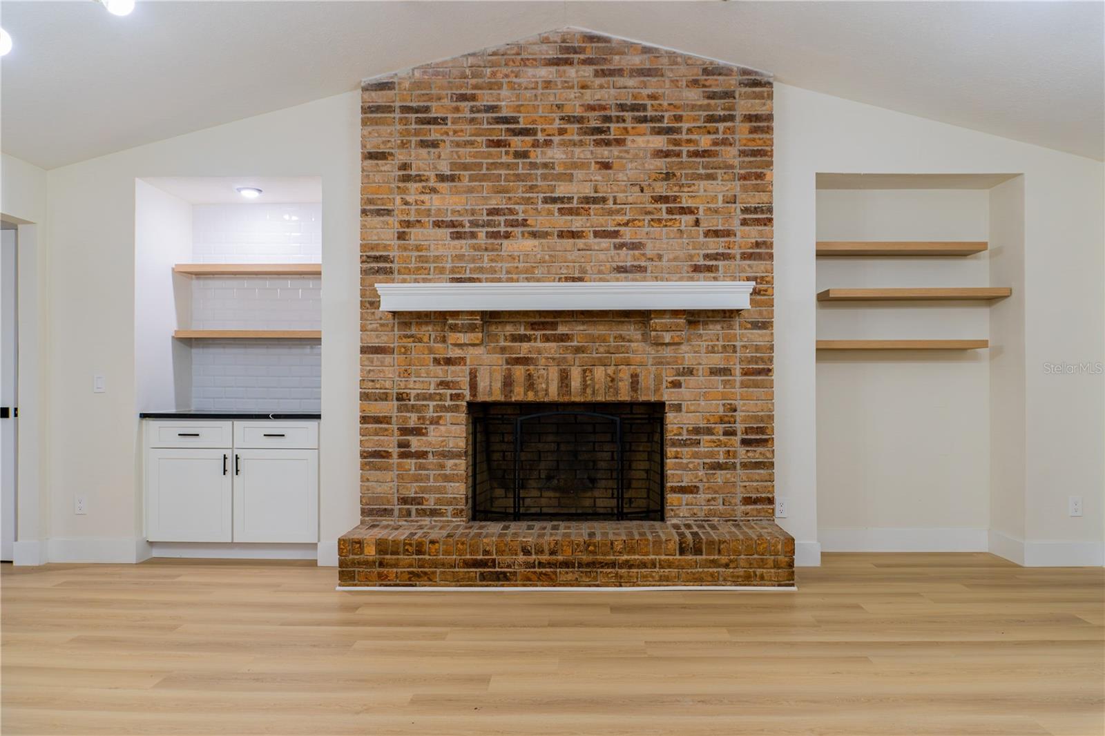 ORONOQUE - Residential