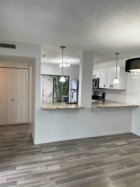 BROOKGREEN VILLAGE - Residential Lease