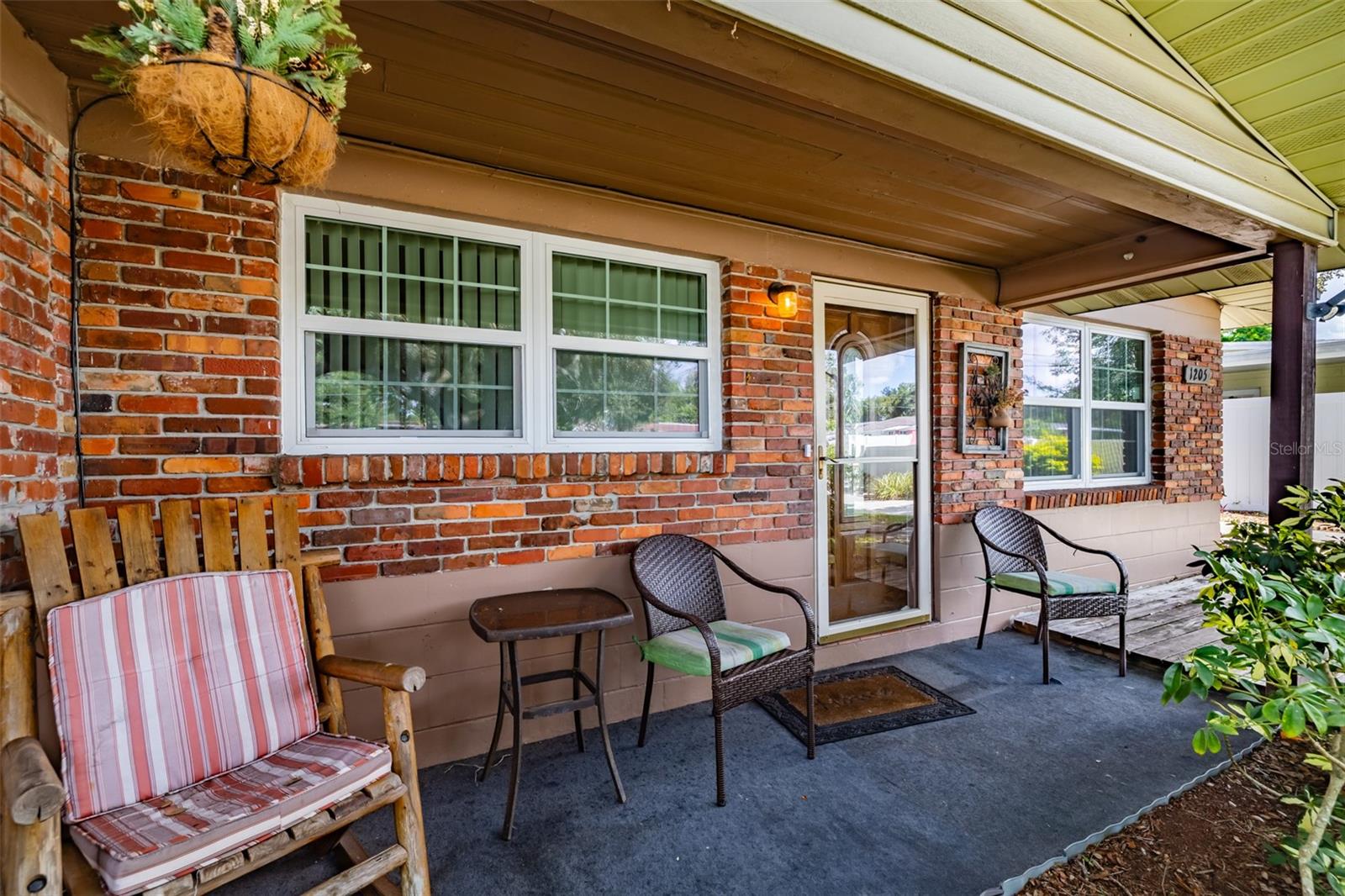 1205 W CAMELLIA DRIVE