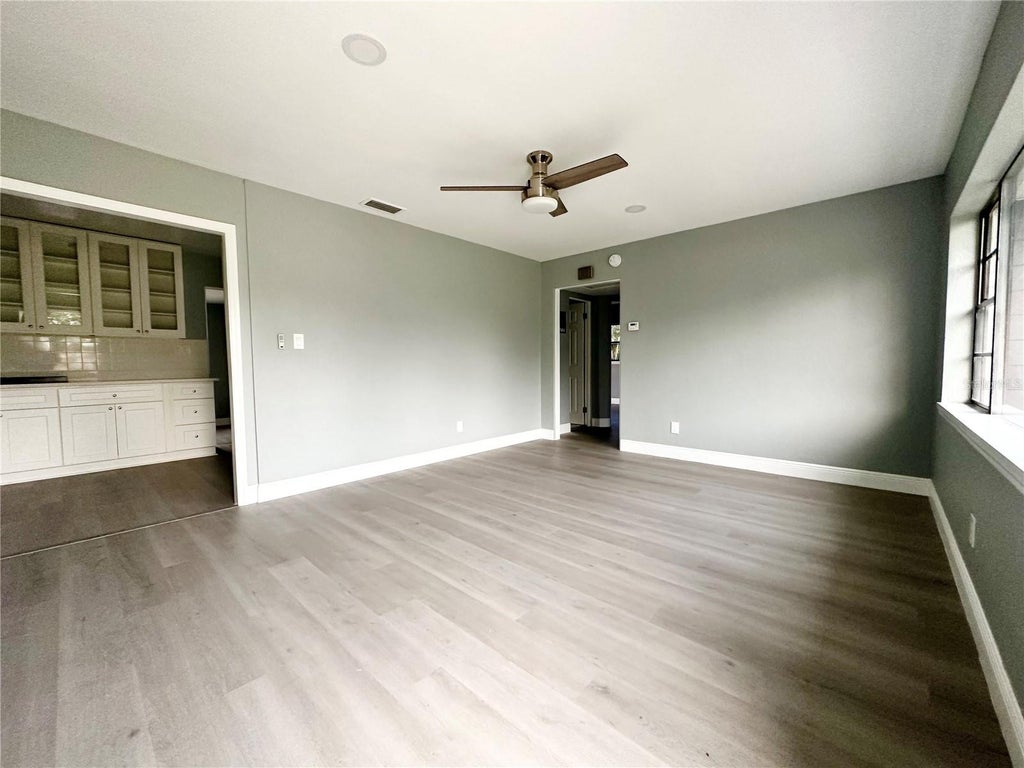 Photo of 1413 Carlson Drive, Orlando, FL 32804 (MLS # O6419124)