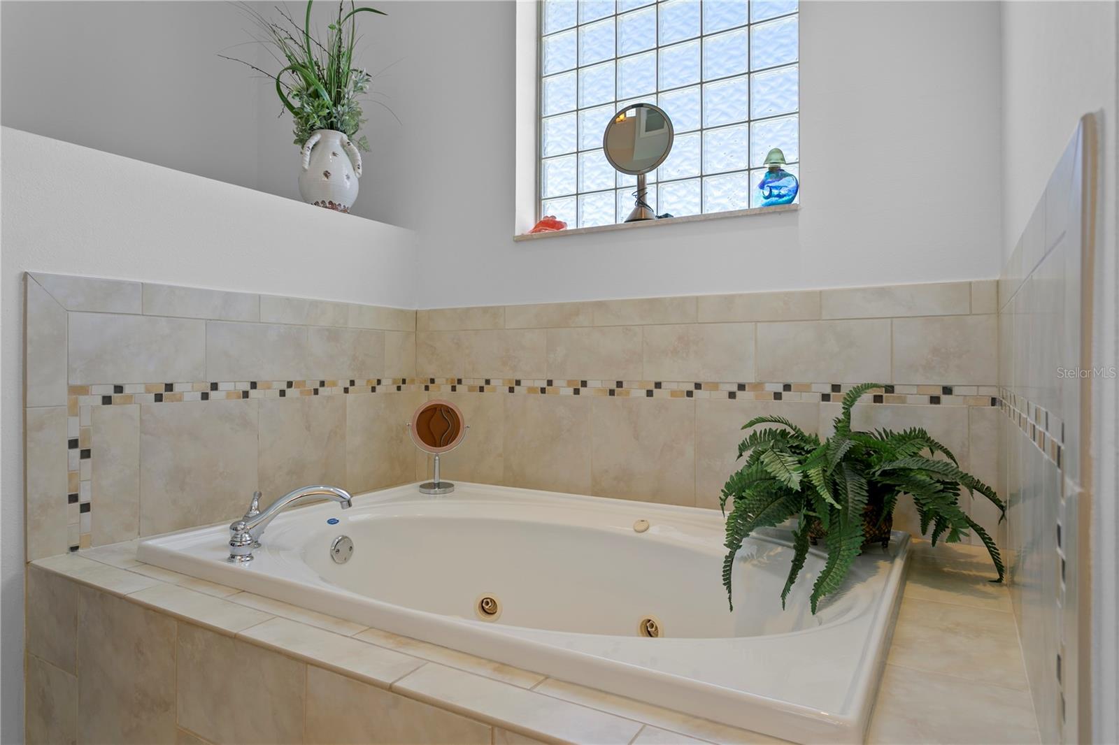 SHORE ACRES EDGEWATER SEC - Residential