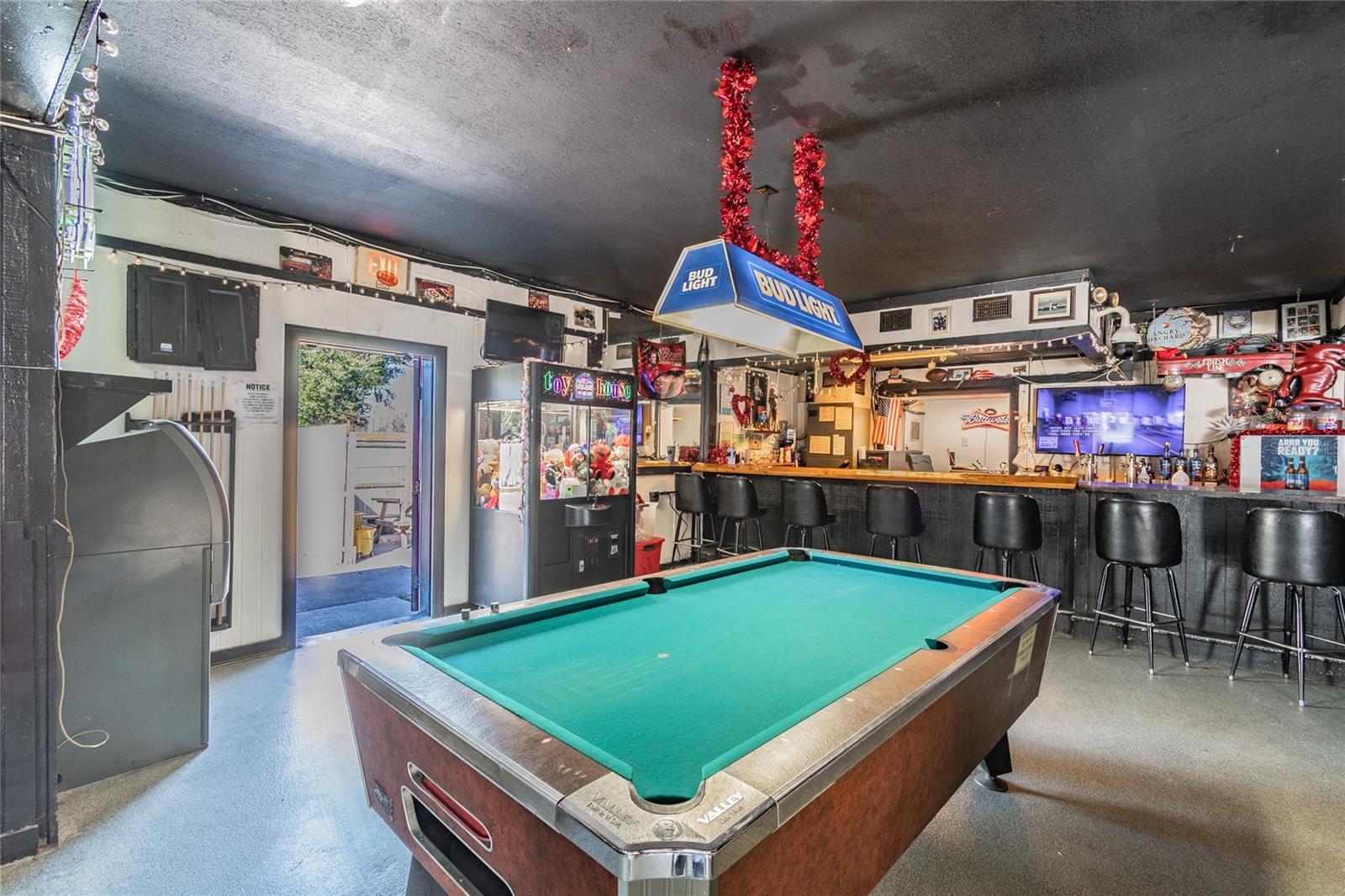 UNPLATTED - Commercial Sale