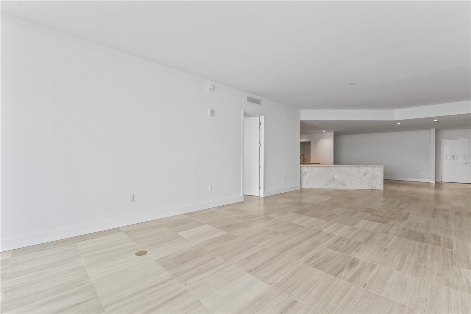 3105 BAY OAKS CONDO PCL #703 - Residential