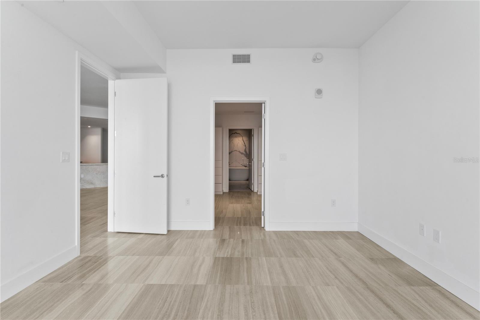 3105 BAY OAKS CONDO PCL #703 - Residential