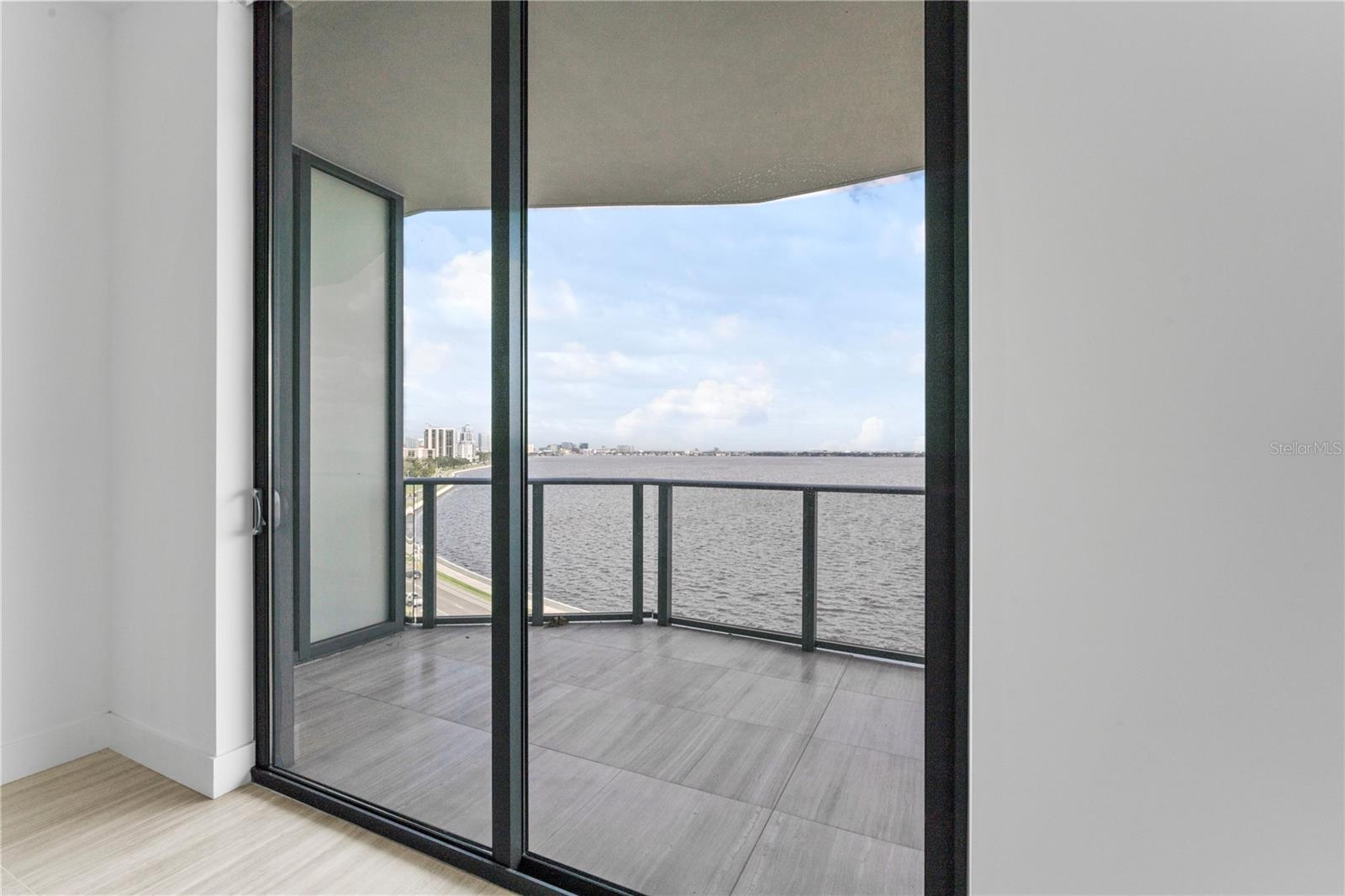 3105 BAY OAKS CONDO PCL #703 - Residential