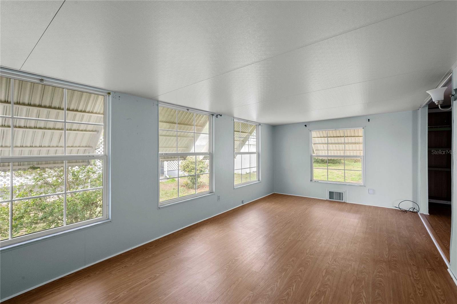 LAKE BETMAR ESTS - Residential