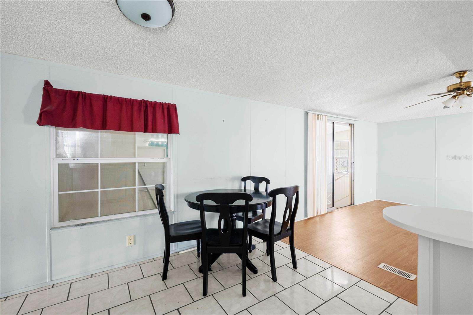 LAKE BETMAR ESTS - Residential