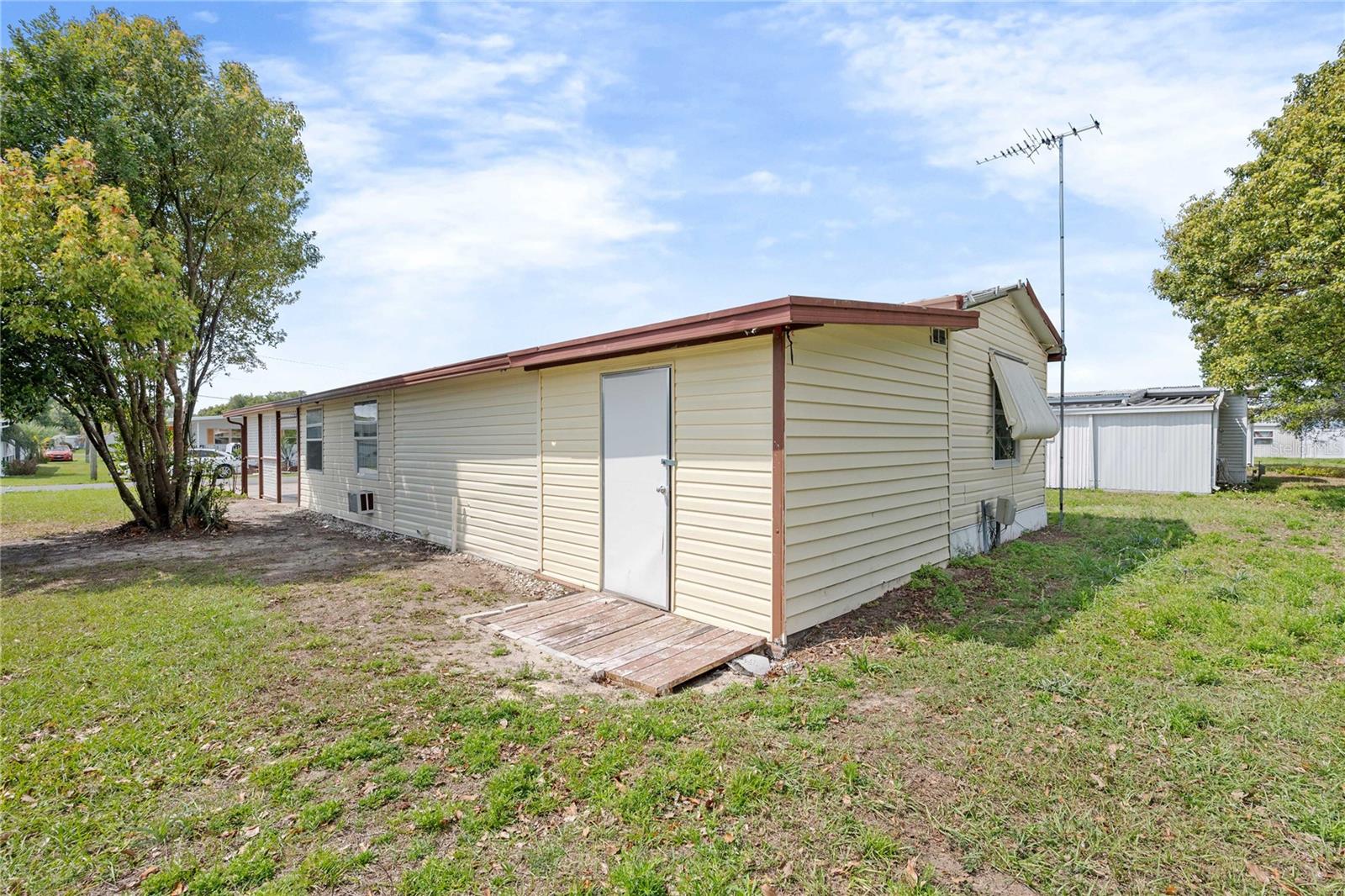 LAKE BETMAR ESTS - Residential