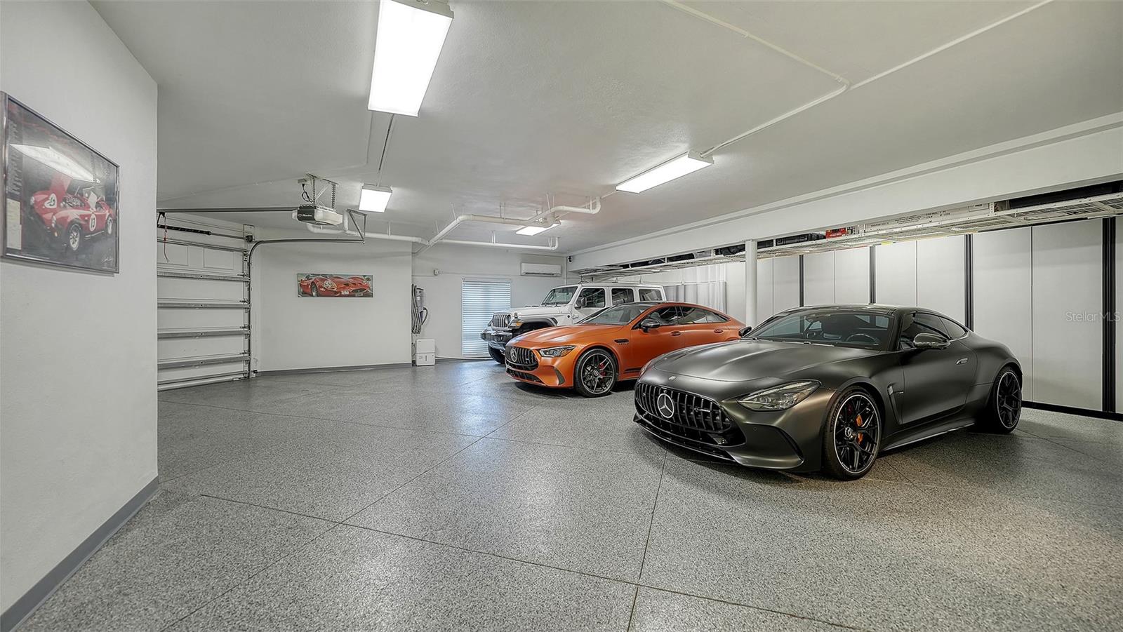 HAWKS HARBOR - Residential