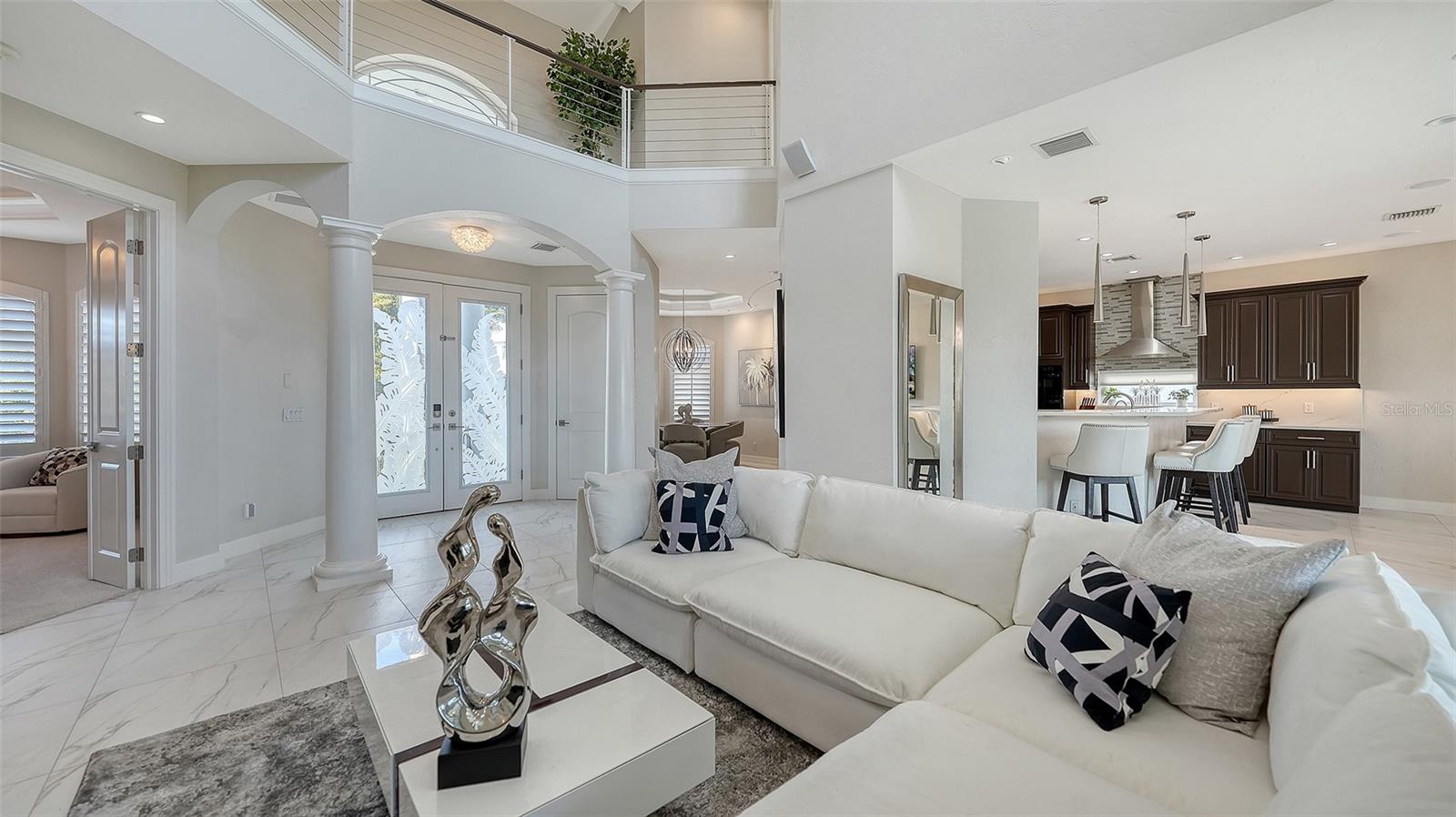 HAWKS HARBOR - Residential