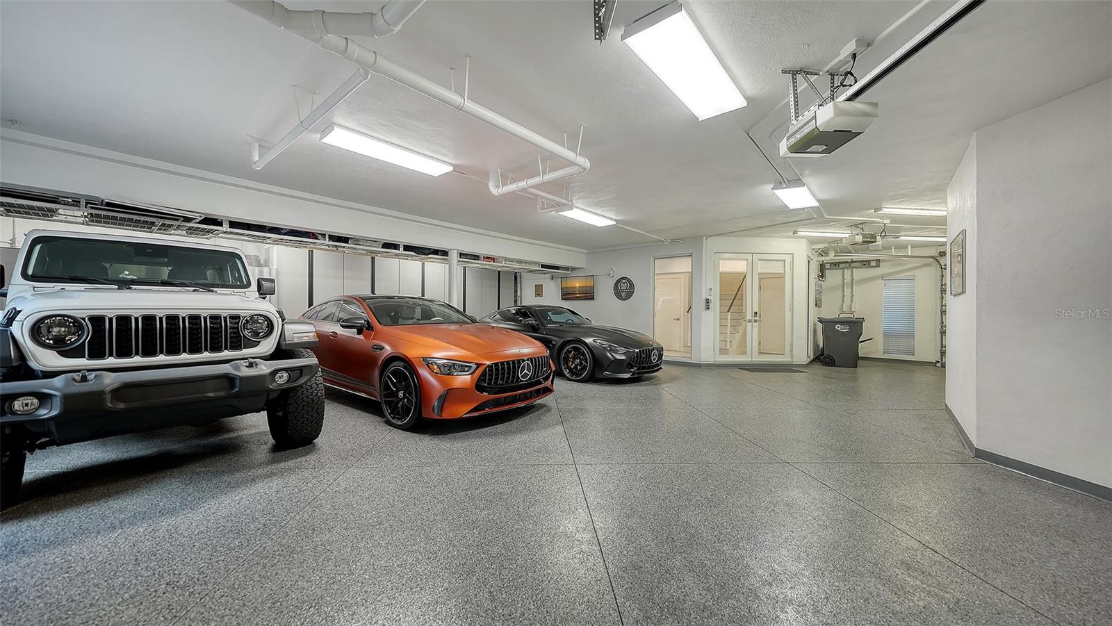 HAWKS HARBOR - Residential