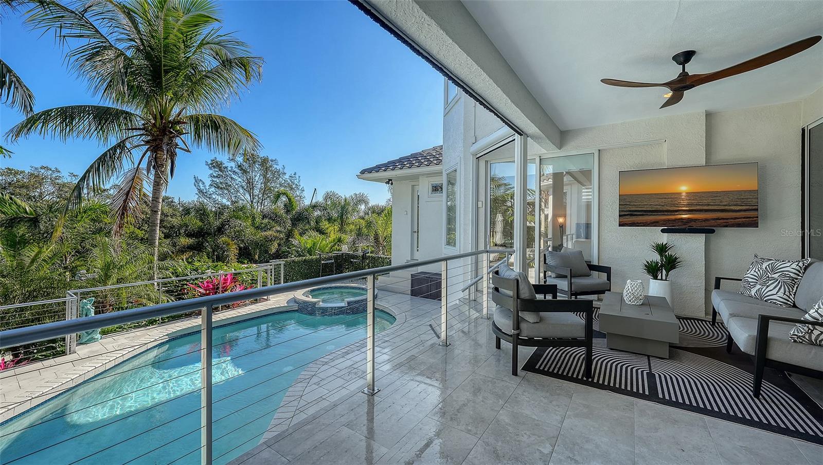 HAWKS HARBOR - Residential