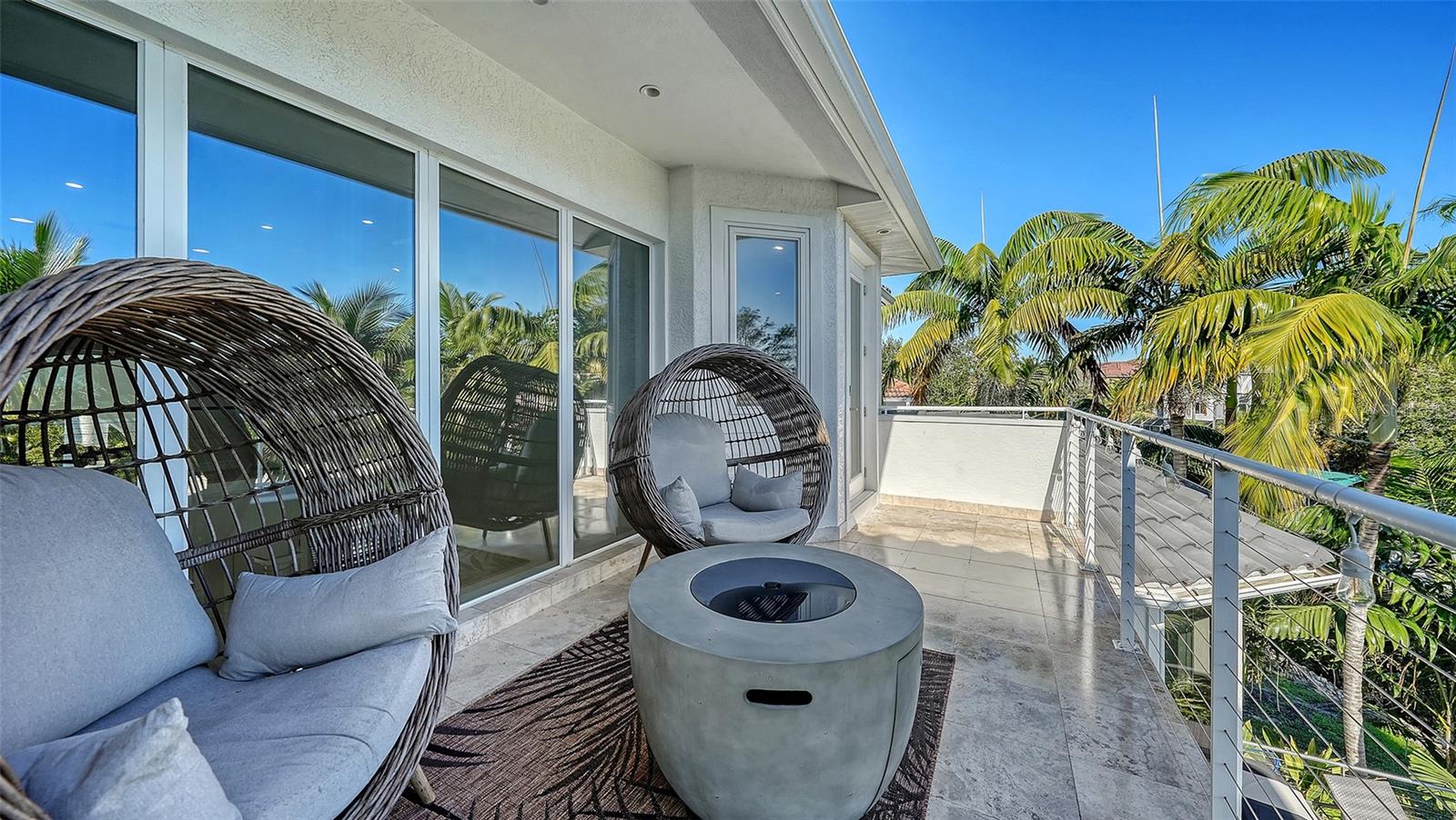 HAWKS HARBOR - Residential