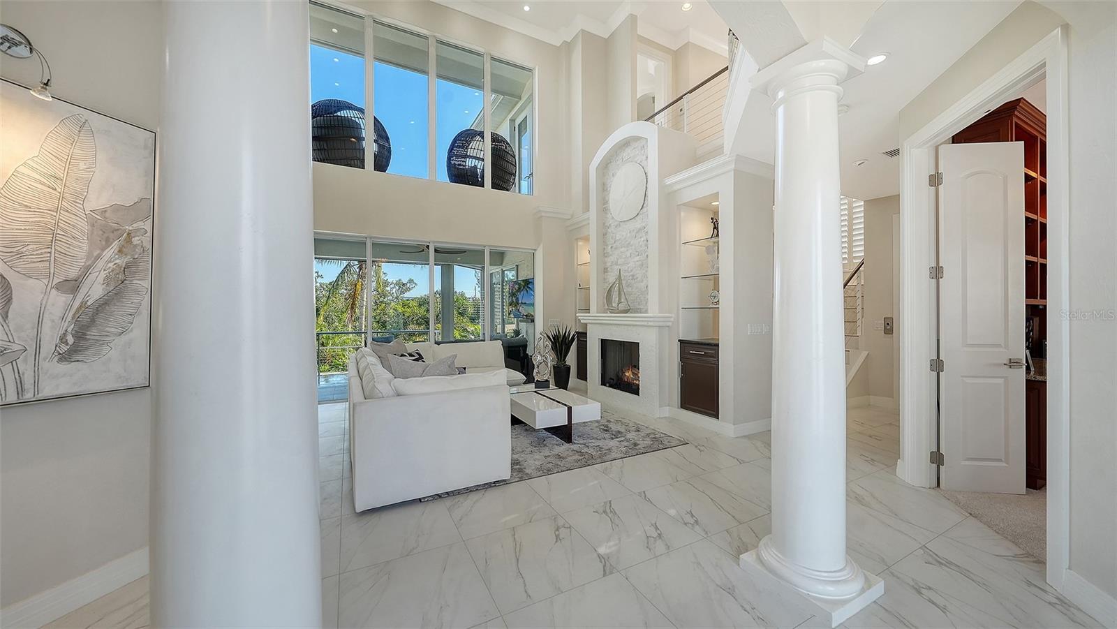 HAWKS HARBOR - Residential