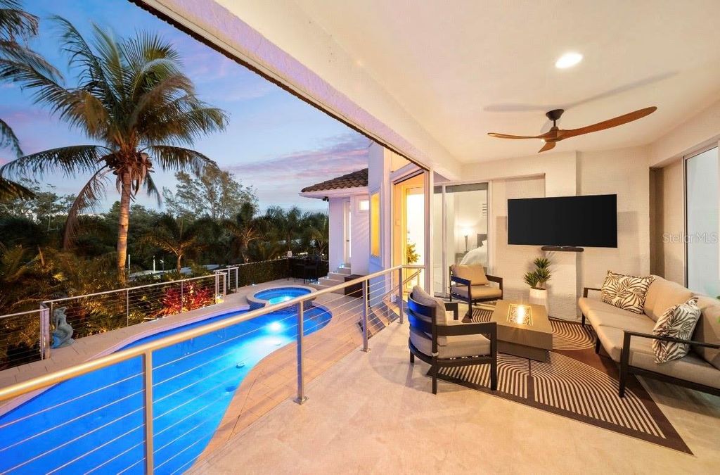 Photo of 7118 Hawks Harbor Circle, Bradenton, FL 34207 (MLS # A4676402)