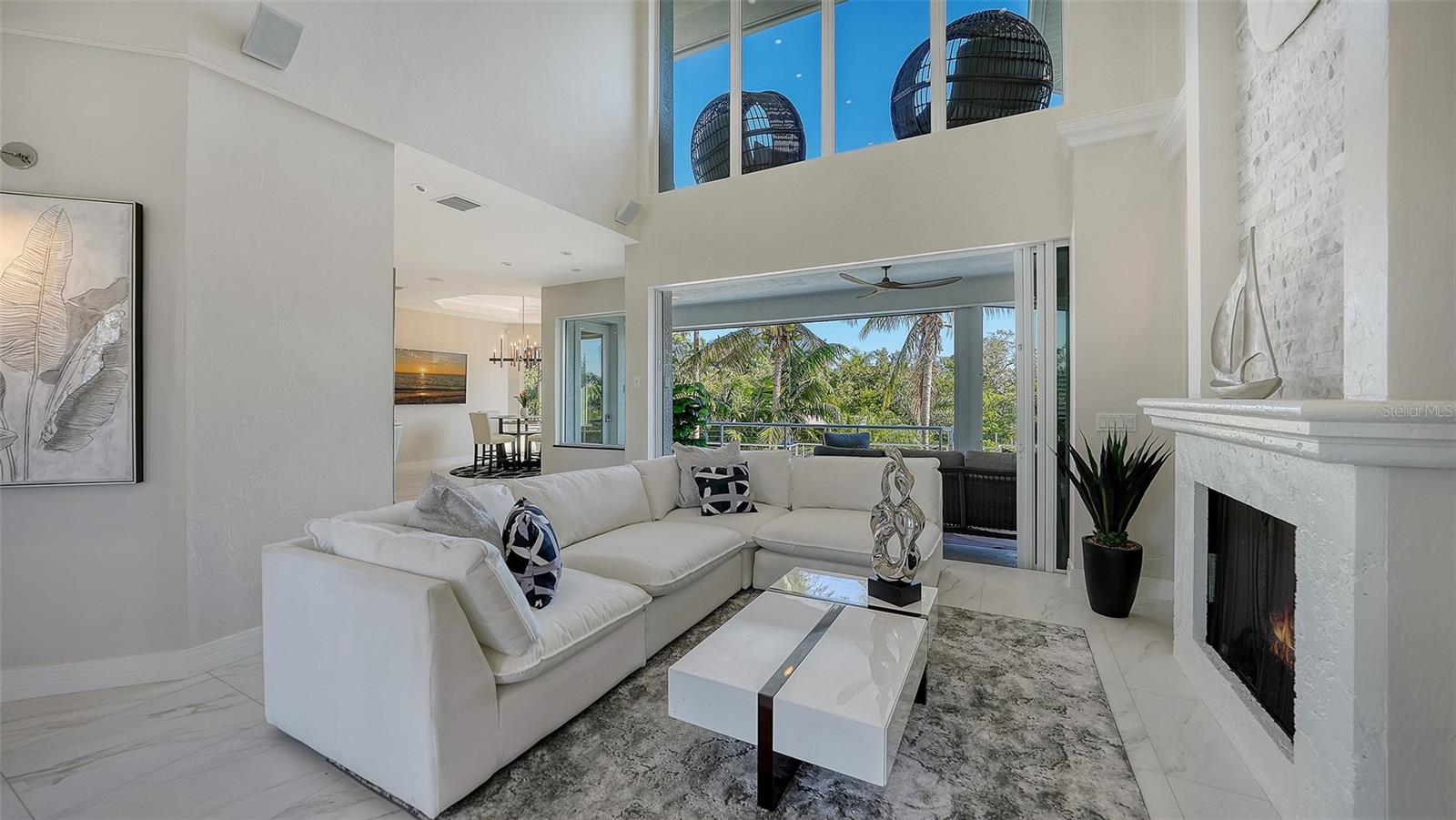 HAWKS HARBOR - Residential