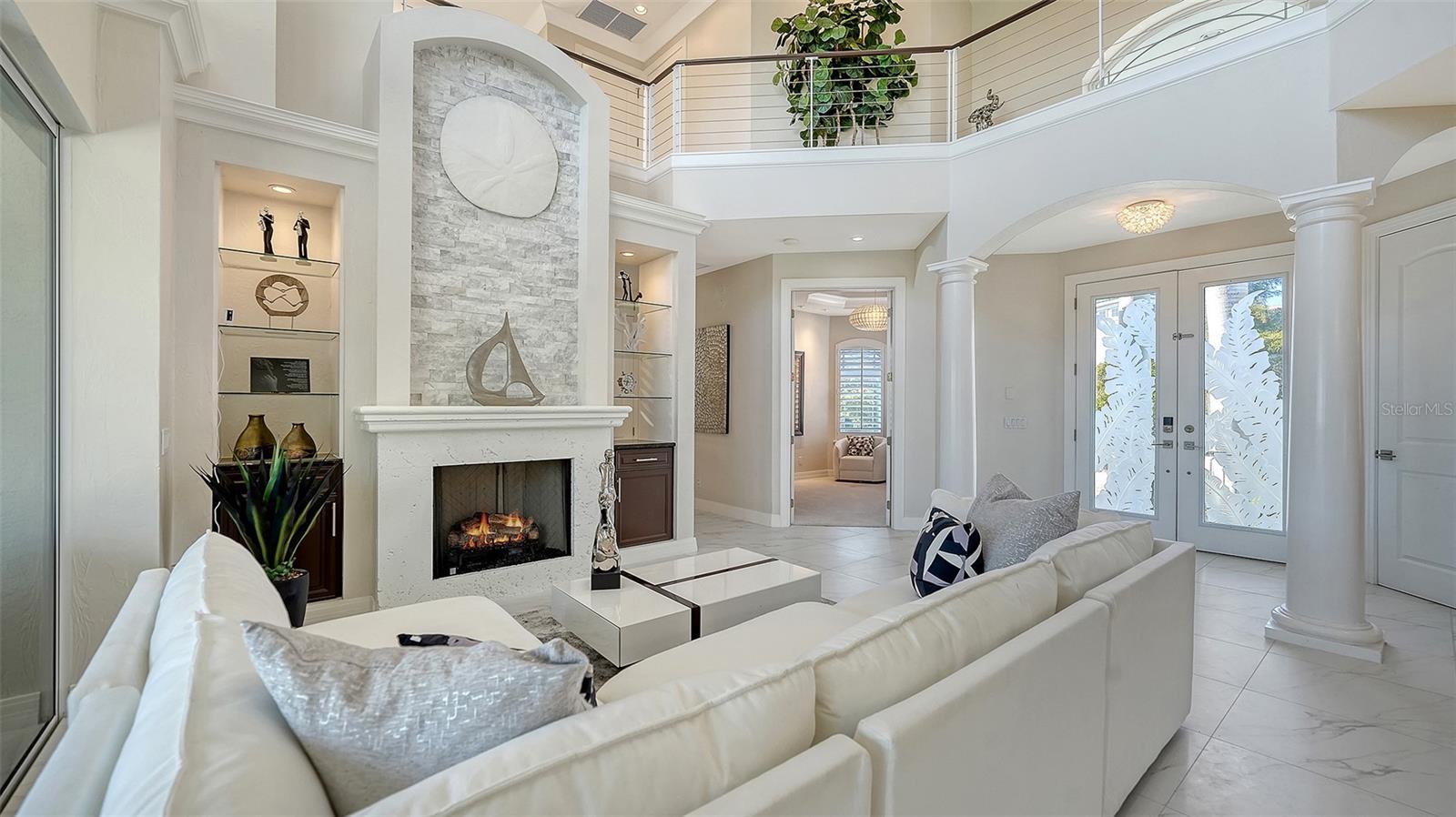 HAWKS HARBOR - Residential