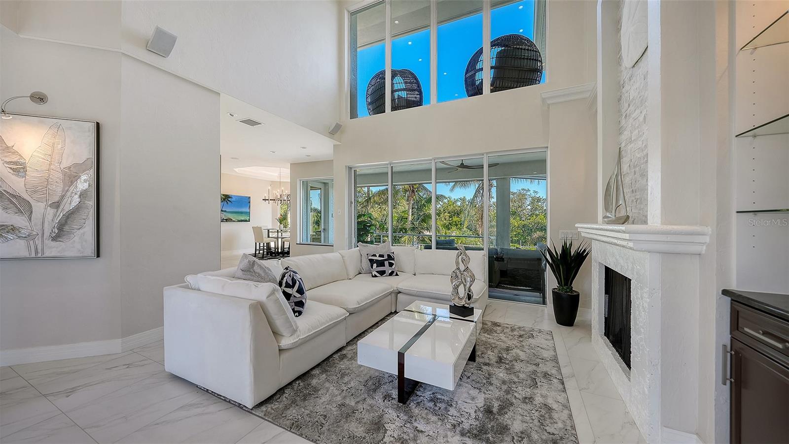 HAWKS HARBOR - Residential