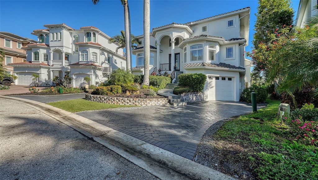 Photo of 7118 Hawks Harbor Circle, Bradenton, FL 34207 (MLS # A4676402)