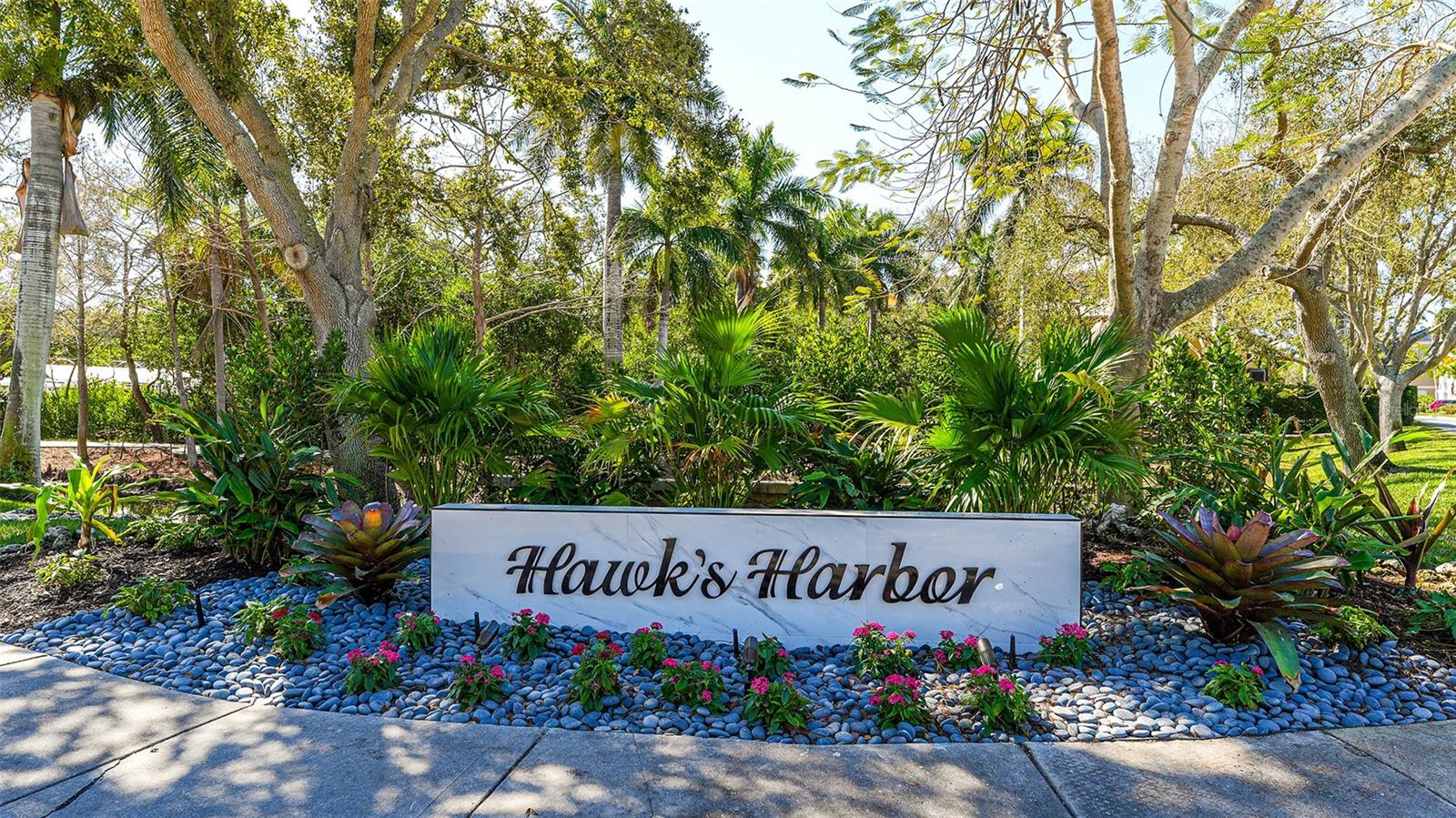 HAWKS HARBOR - Residential