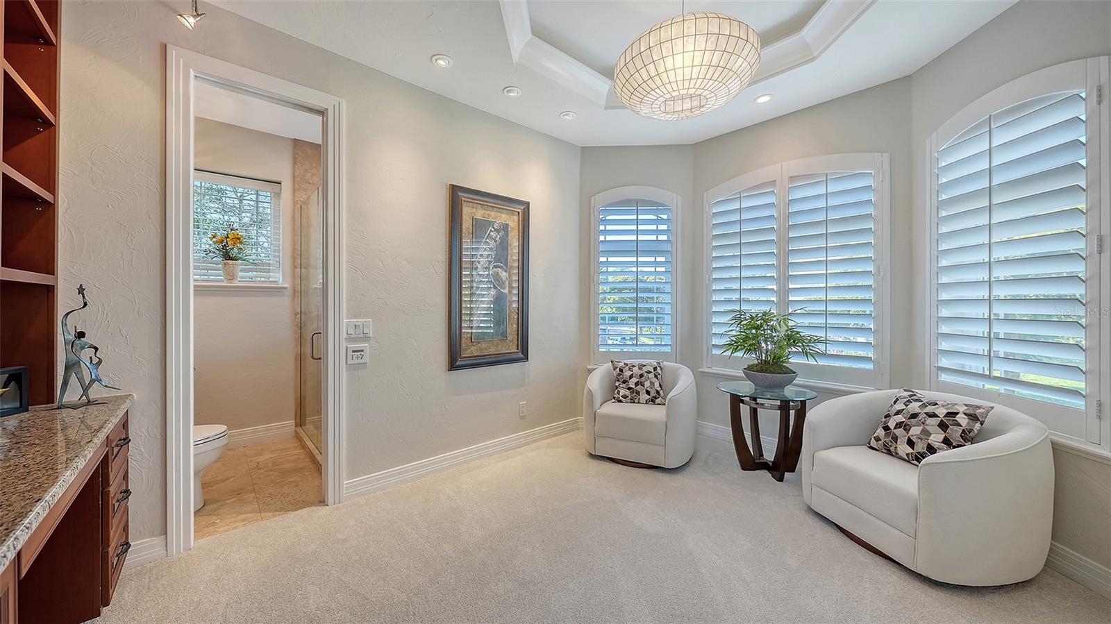 HAWKS HARBOR - Residential