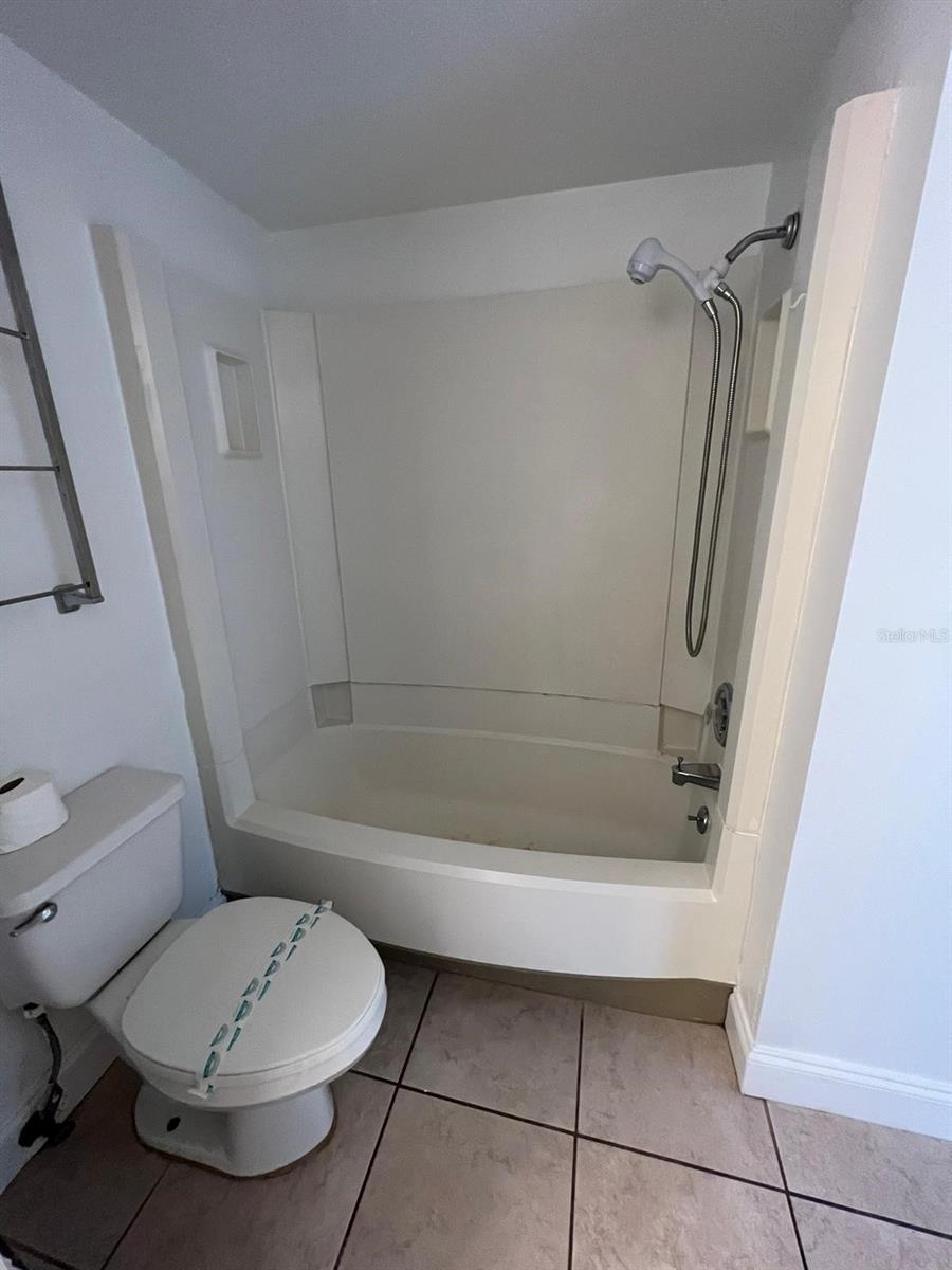 GRENELEFE - Residential Lease