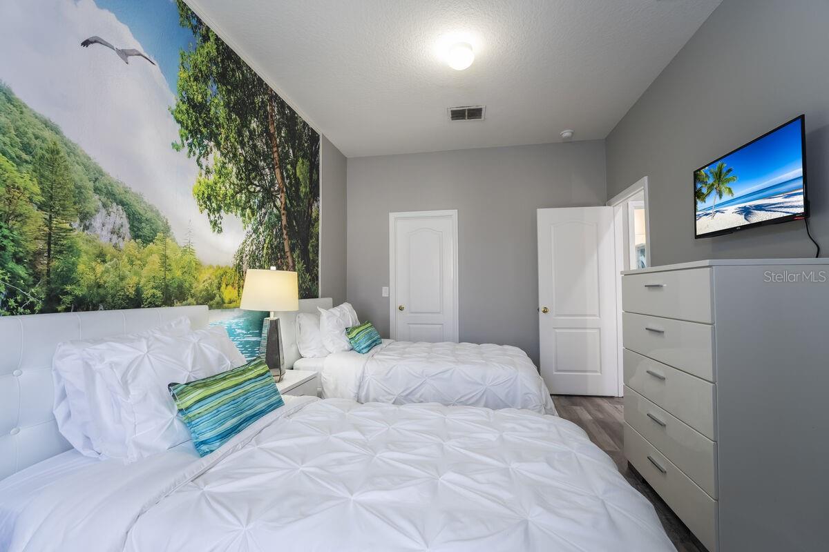 TUSCAN HILLS - Residential