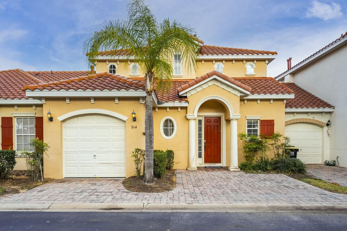 TUSCAN HILLS - Residential