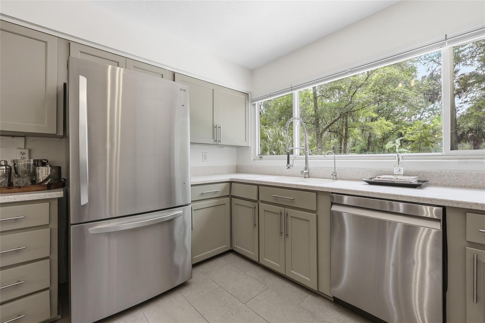 CLINCH GRANT D L - Residential