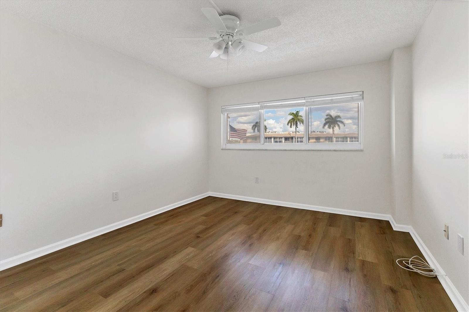GULF HORIZONS - Residential