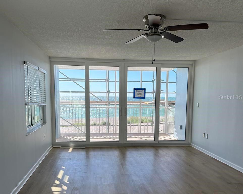 GULF HORIZONS - Residential